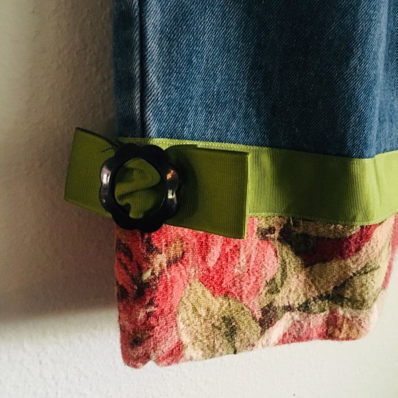 Matching outfit. Jeans size 14.Sweater size large - Picture 5 of 7